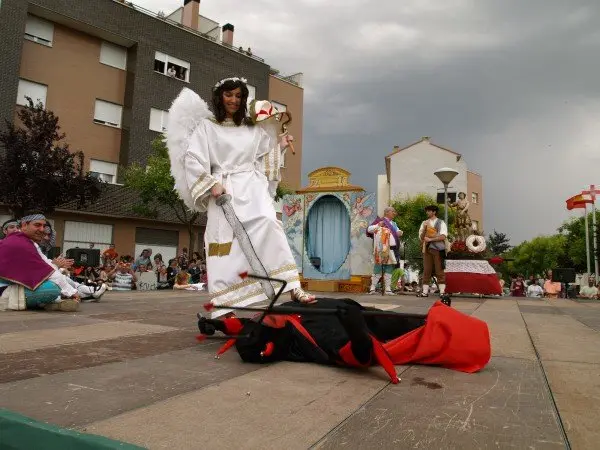 14-Fiestas-de-San-Jua-Paloteado-archivo-1130.jpg