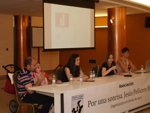29-Presentaci&oacute;n-libro-No-abras-el-paraguas-aunque-est&eacute;-nublado-11341.jpg