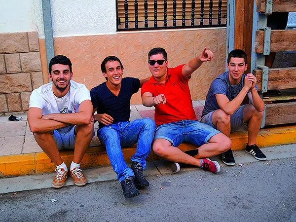 Fiestas-de-la-juventud-Ribaforada-web-.jpg