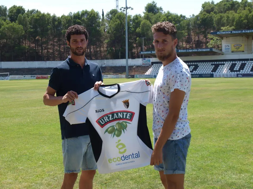 16-Nuevos-fichajes-CD-Tudelano-1136-1024x768.jpg
