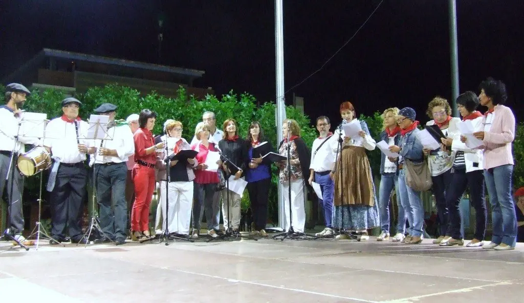 6-Noche-de-danzas-en-Castej&oacute;n-1136-1024x592.jpg