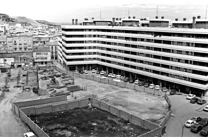 27-Construcci&oacute;n-de-la-Plaza-Sancho-El-Fuerte-1135.jpg