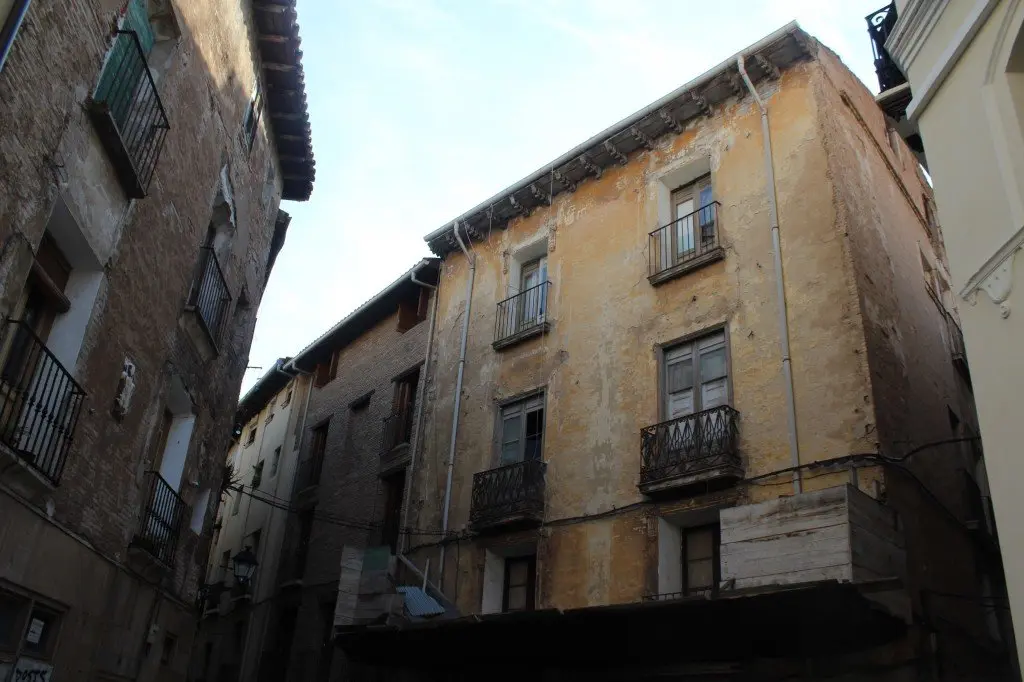 7-Edificio-deshabitado-con-ratas-en-Tudela-1141-1024x682.jpg