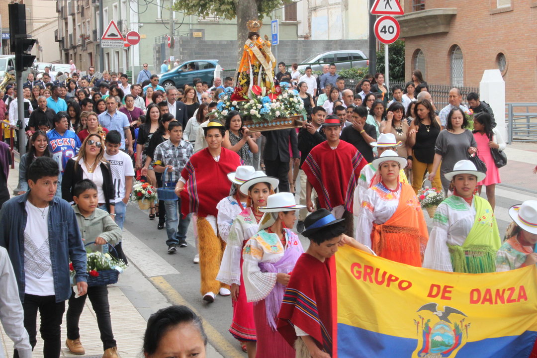 9-Fiestas-de-la-Virgen-del-Cisne-en-Alfaro-1142.jpg