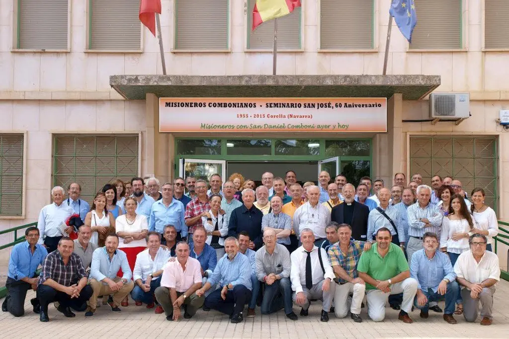 28-IES-Alhama-80-exalumnos-de-los-Combonianos-1143-1024x683.jpg