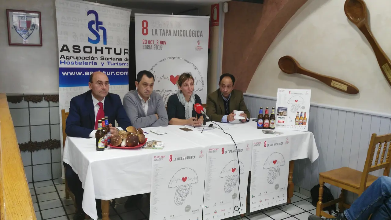 RuedaPrensa_Semana-Tapa-Micol&oacute;gica_23oct15.jpg