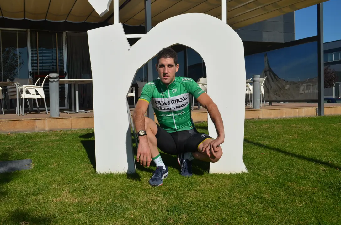Portada-11-Javier-Aramend&iacute;a-entrevista-1149.jpg