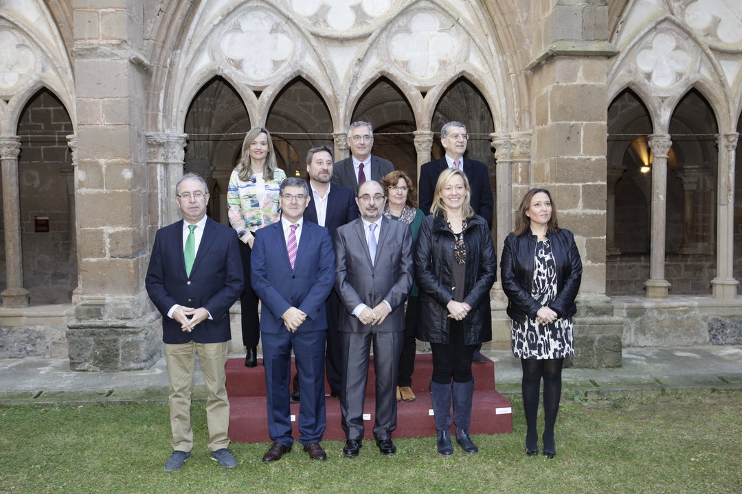 Gabinete-completo-del-Gobierno-de-Aragón.jpg