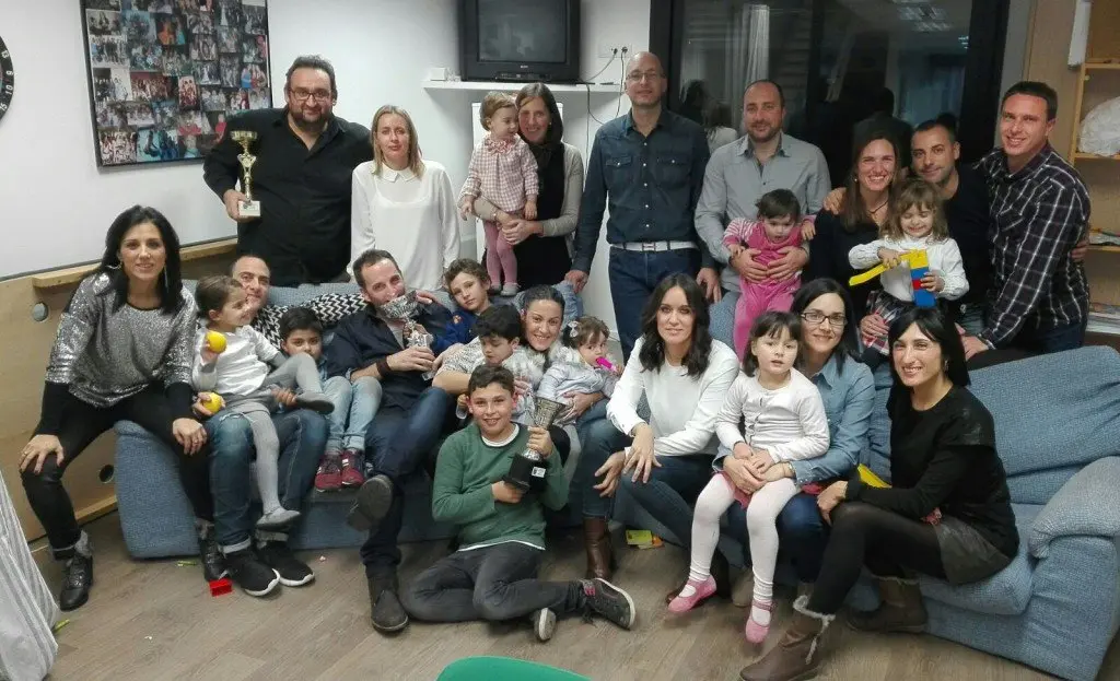 Cuadrilla-con-sus-hijos-1024x623.jpg