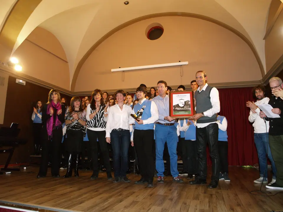 9-Premio-Olentzero-al-Coro-Griseras-1155.jpg
