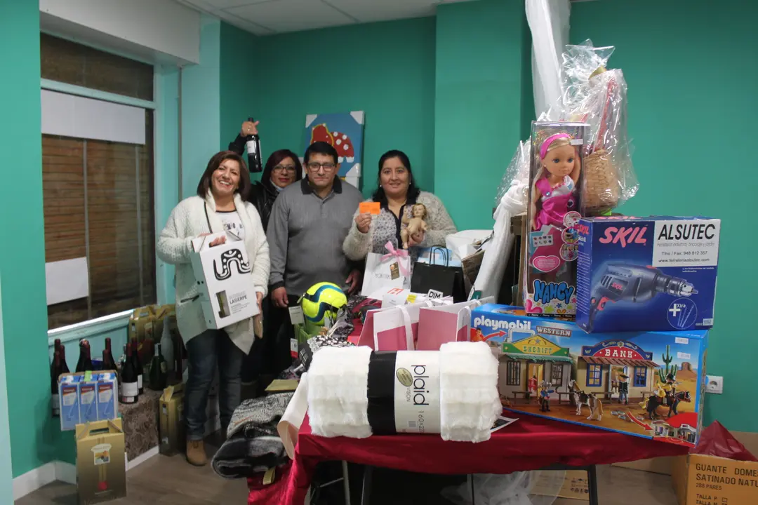 Entrega-cesta-Cabalgata-008.jpg