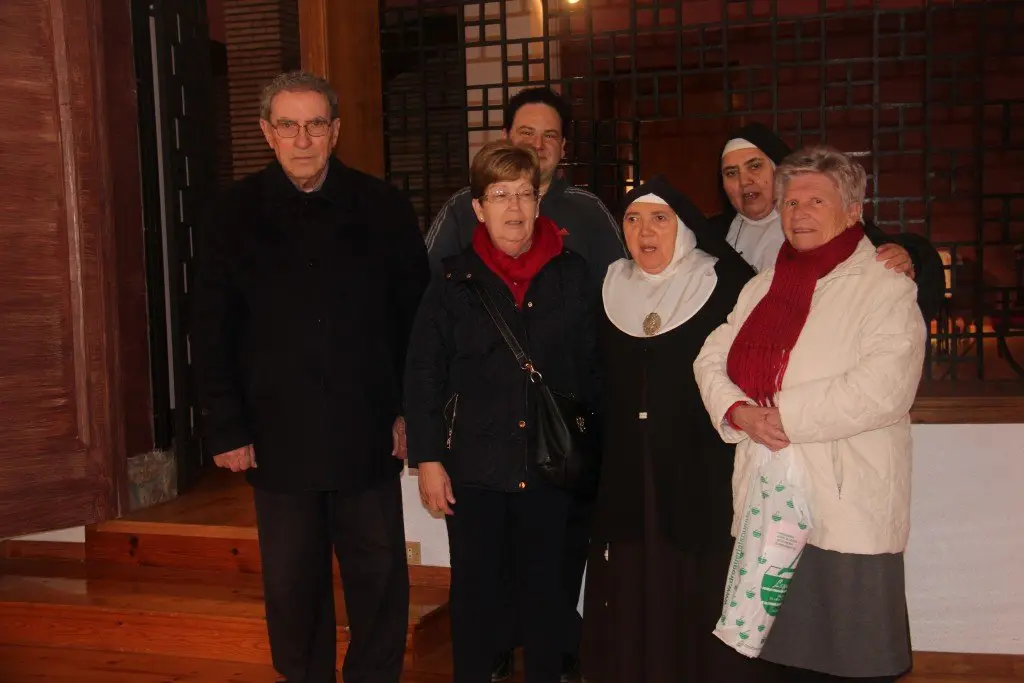 Las-dos-religiosas-en-su-despedida-1024x683.jpg