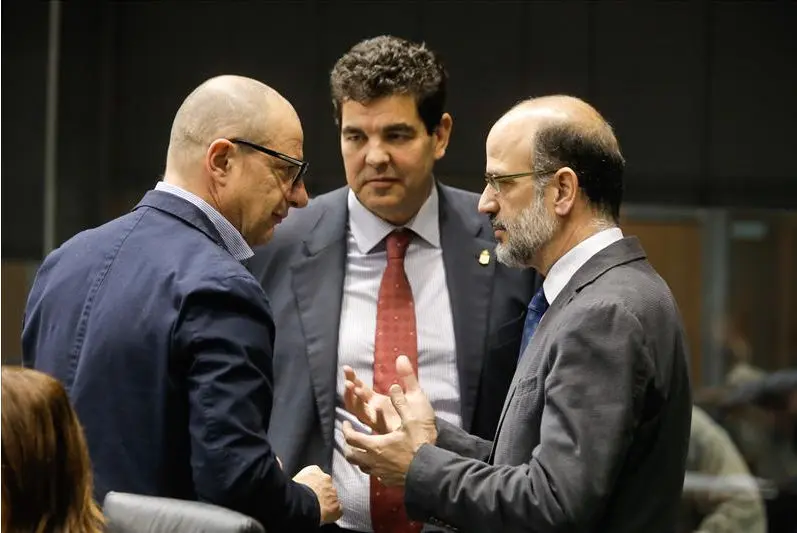 Carlos-Gimeno-Luis-Casado-y-Alberto-Catal&aacute;n.jpg