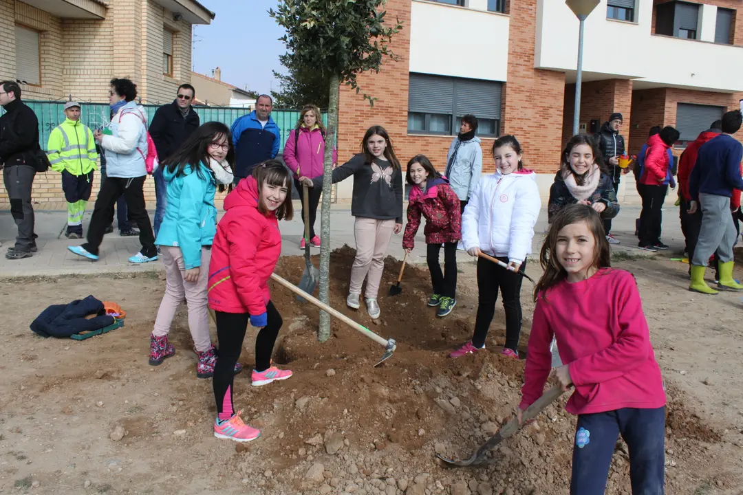 38-Cintru&eacute;nigo-D&iacute;a-del-&Aacute;rbol-1160.jpg