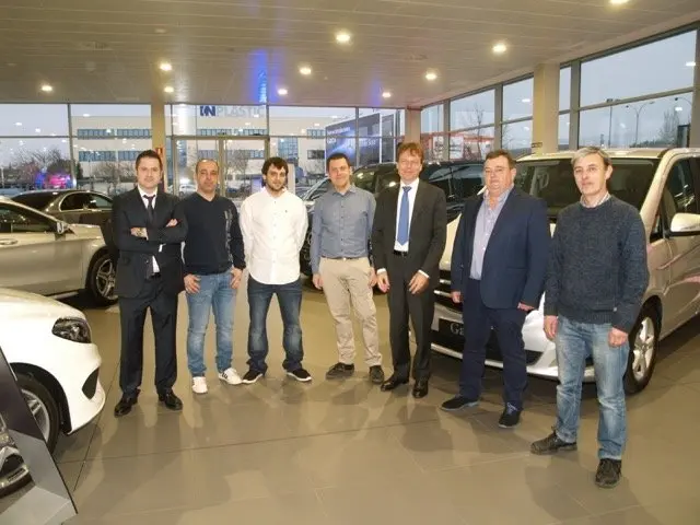 Reiner-Hoeps-con-el-equipo-de-Tudela.jpeg