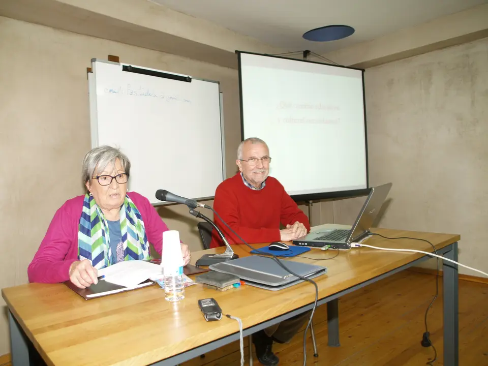 5-Escuela-Social-charla-a-cargo-de-Manuel-Campillo-1165.jpg