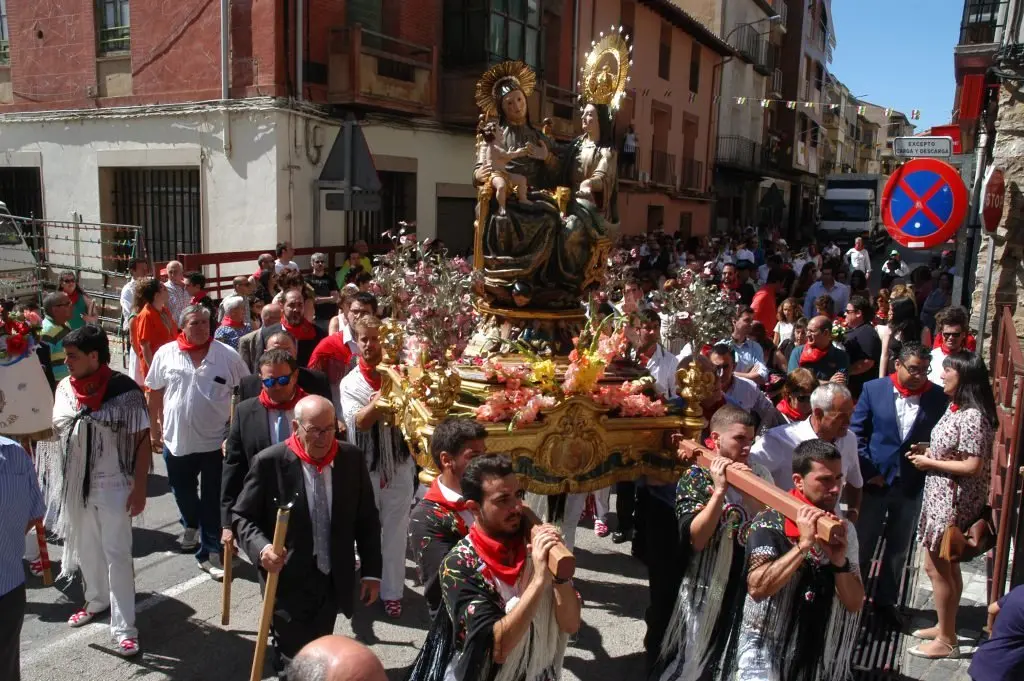 16-Fiestas-de-Cervera-Encierro-procesi&oacute;n-1171-1024x681.jpg