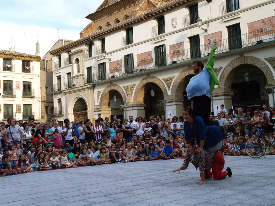 27-Circo-de-Tudela-acrobacias-1145.jpg