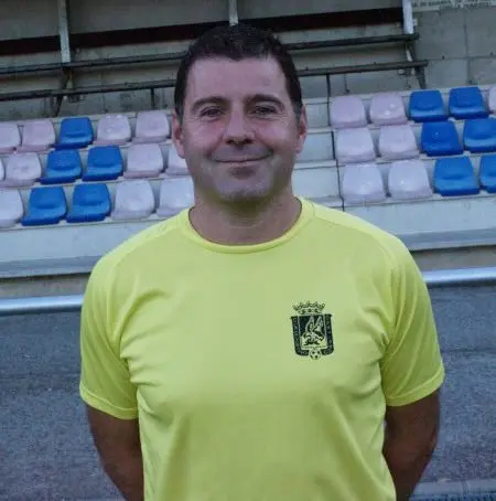 20-V&iacute;ctor-Cuartero-entrenador-Corellano-1178-e1478084539979.jpg