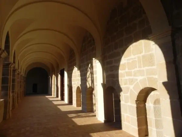 15-panda-Claustro-Monasterio-de-Fitero-1182-1.jpg