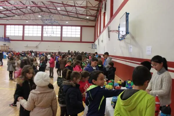 Mercadillo-infantil-solidario-026.jpg