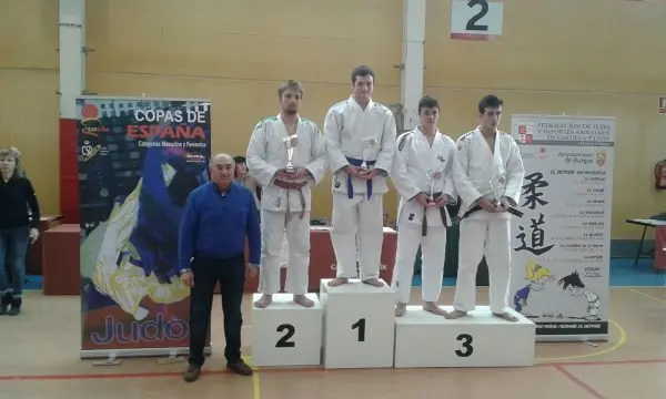 Nicolas-Diez-en-el-Podium.jpg