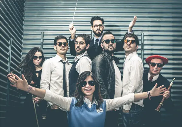 Las-Gafas-de-Mike-7-a&ntilde;os-y-una-noche.jpg