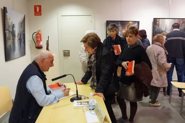 LIBRO-Y-EXPOSICIoN-064.jpg