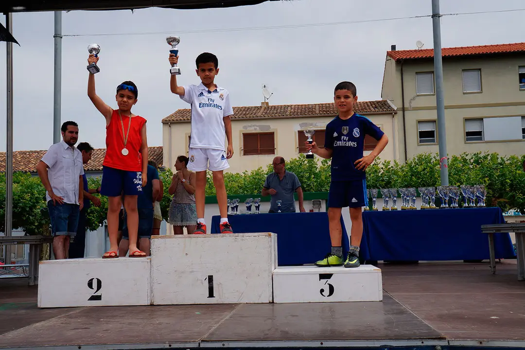 CROSS-117