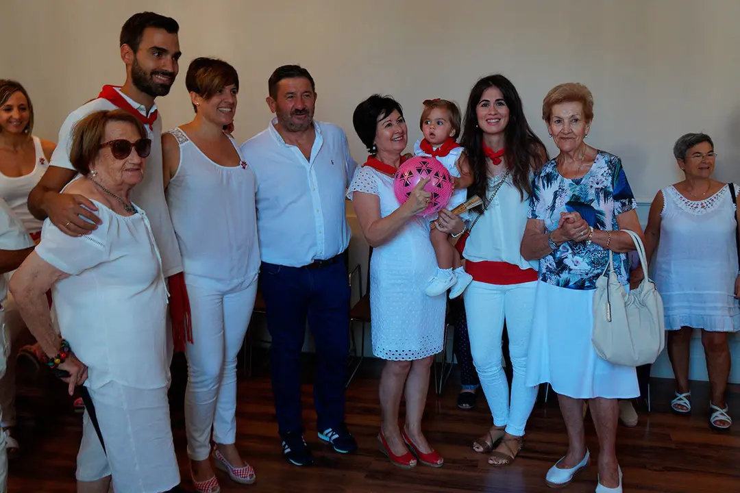 Imposici&oacute;n pa&ntilde;uelicos en Villafranca 13
