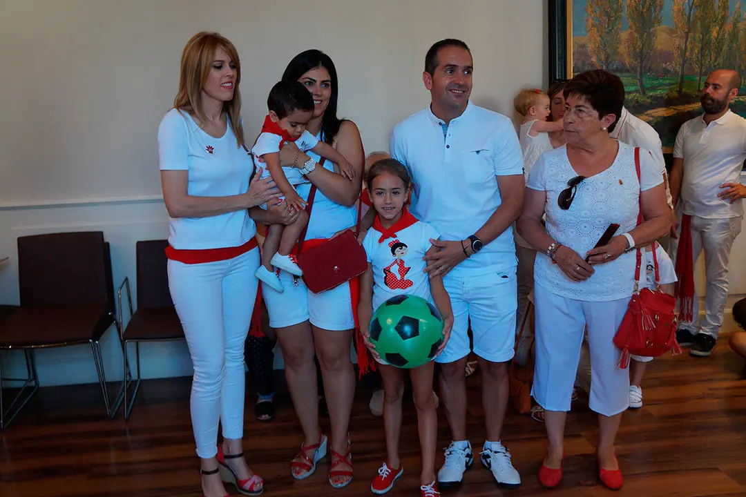 Imposici&oacute;n pa&ntilde;uelicos en Villafranca 19