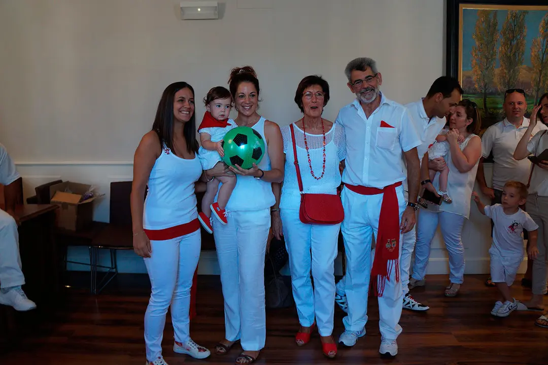 Imposici&oacute;n pa&ntilde;uelicos en Villafranca 24