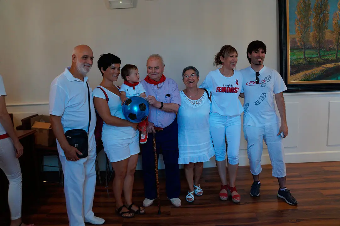 Imposici&oacute;n pa&ntilde;uelicos en Villafranca 26