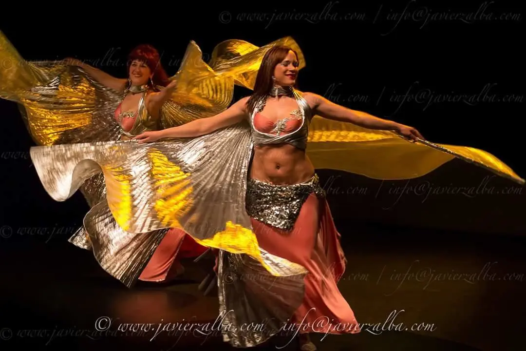 Clase de acercamiento a la Danza Oriental