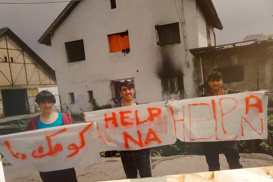 Exposici&oacute;n fotogr&aacute;fica Help-na 16