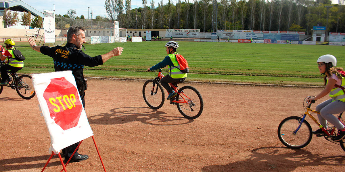 Los alumnos del Ezequiel Moreno mejoran su seguridad como ciclistas