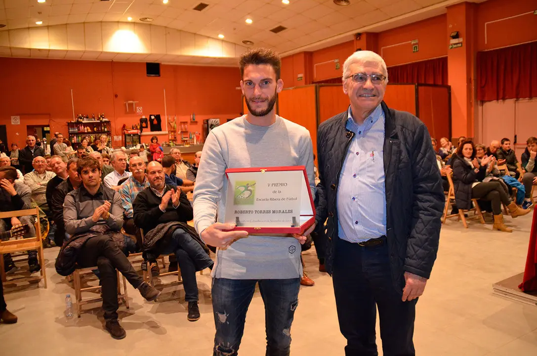 Presentaci&oacute;n del Villa de Cabanillas y Premio para Roberto Torres 5