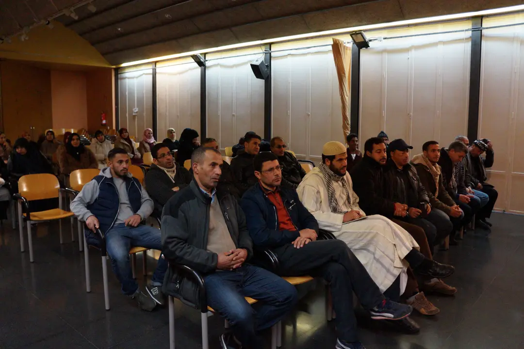 Participantes en la reuni&oacute;n