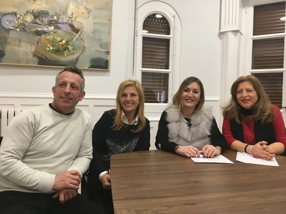 Gabriel P&eacute;rez, Susana Jim&eacute;nez, Raquel Moral y Ana Mar&iacute;a R&iacute;os en la presentaci&oacute;n del plan de dinamizaci&oacute;n comercial de Calahorra.