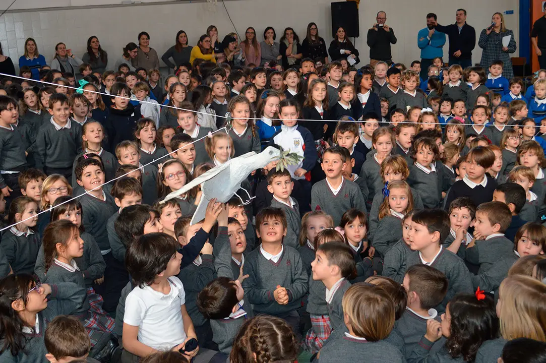 D&iacute;a de la Paz en el colegio Compa&ntilde;&iacute;a de Mar&iacute;a 7