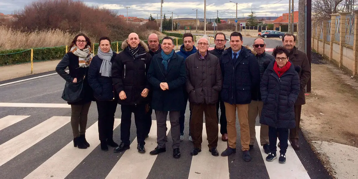Visita de las autoridades del final de las obras
