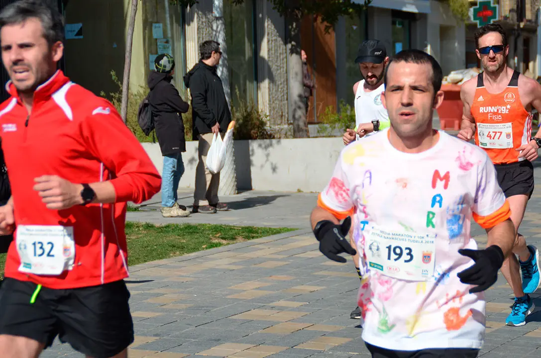 Media Marat&oacute;n Estela Navascu&eacute;s 17