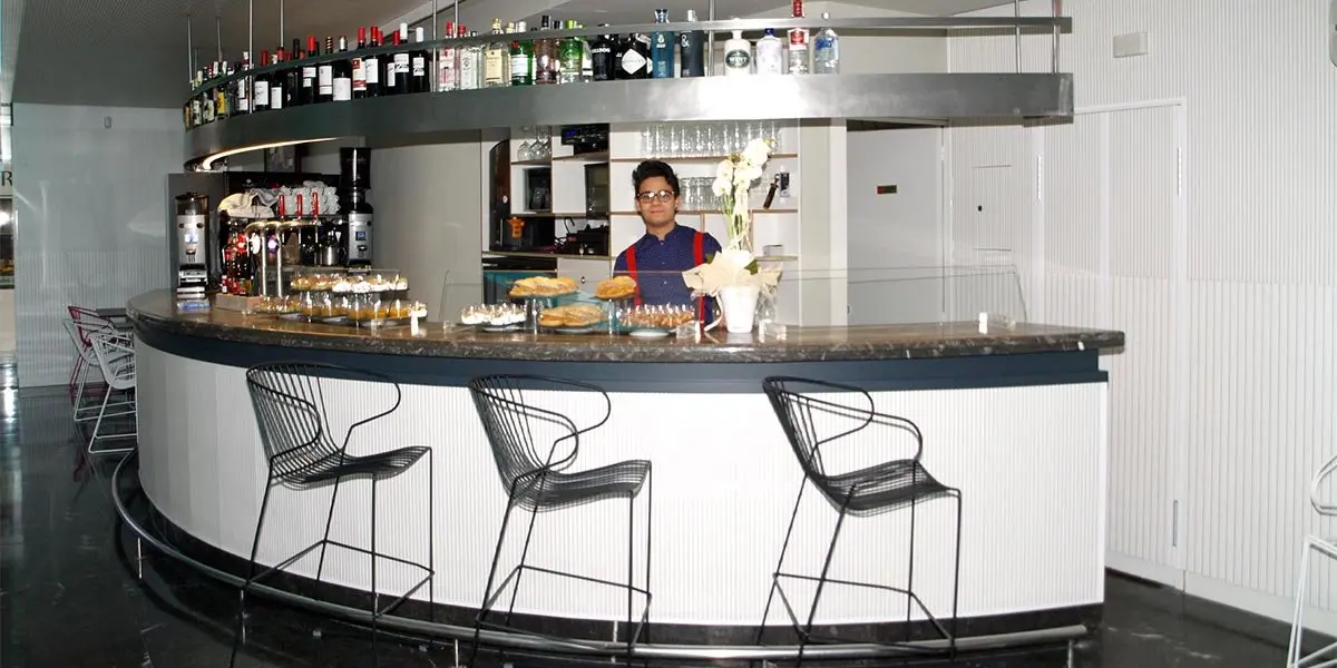 Cafeter&iacute;a Gayarre 1