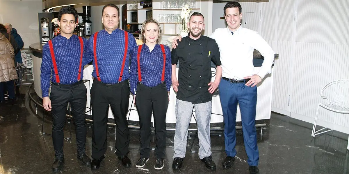 Cafeter&iacute;a Gayarre 6