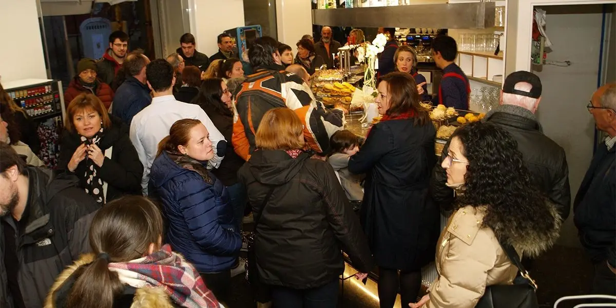 Cafeter&iacute;a Gayarre 11