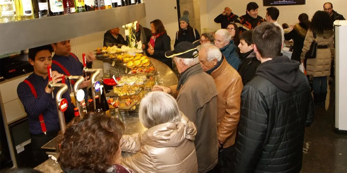 Cafeter&iacute;a Gayarre 9