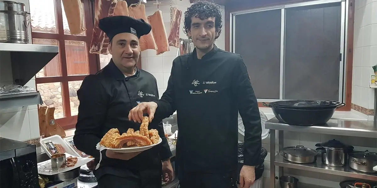 Javier Jim&eacute;nez, de El Vallejuelo de Cueva de &Aacute;greda y &Oacute;scar Revilla, de La Cantina La Cueva de &Aacute;greda