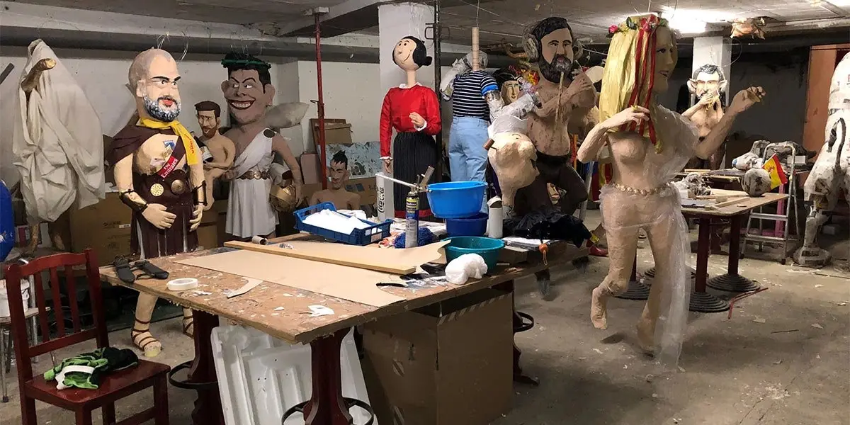 Taller donde est&aacute;n elaborando los &lsquo;Judas&rsquo; de este a&ntilde;o
