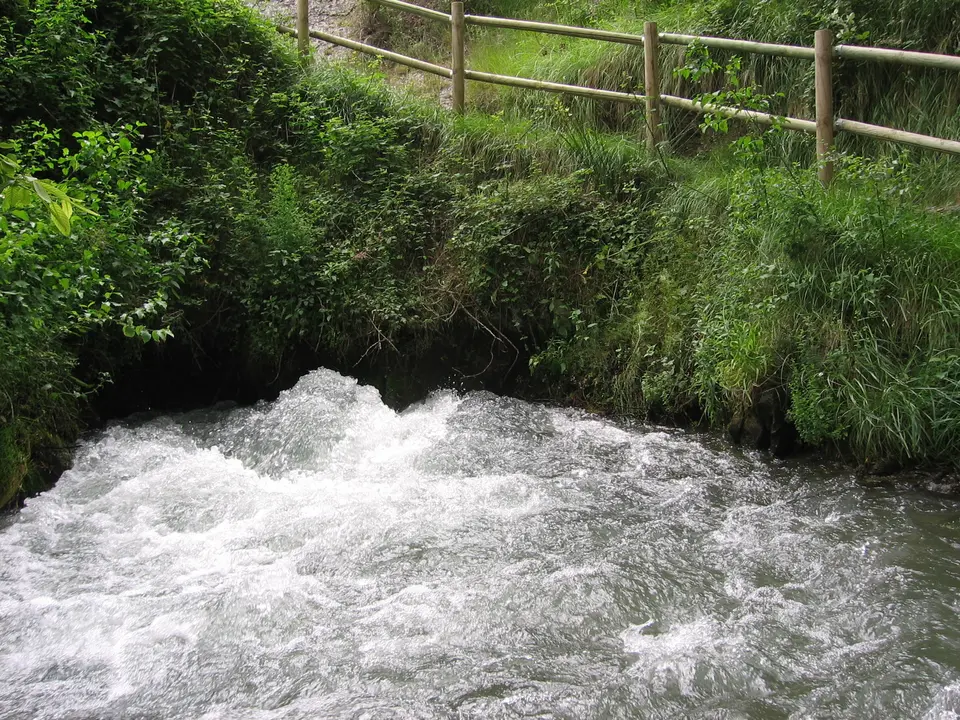 Nacimiento_del_rio_Queiles