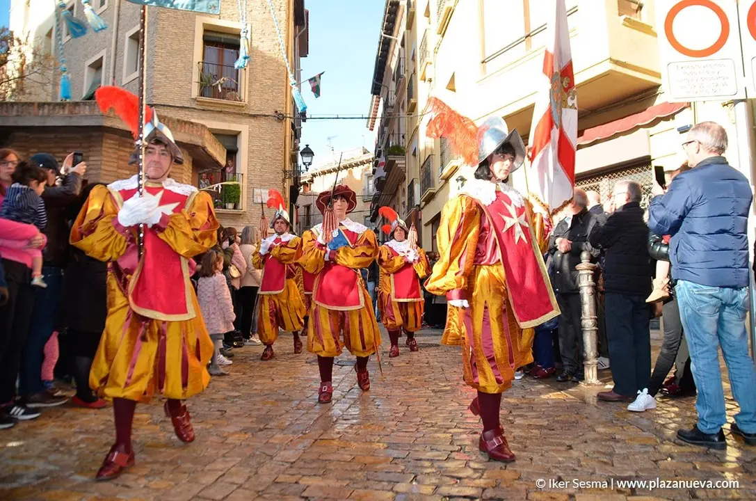 Procesi&oacute;n - 13